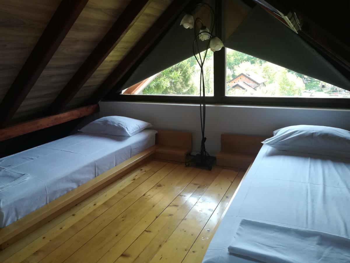 Vila Davidovic-Fruska Gora Mandelos Ngoại thất bức ảnh